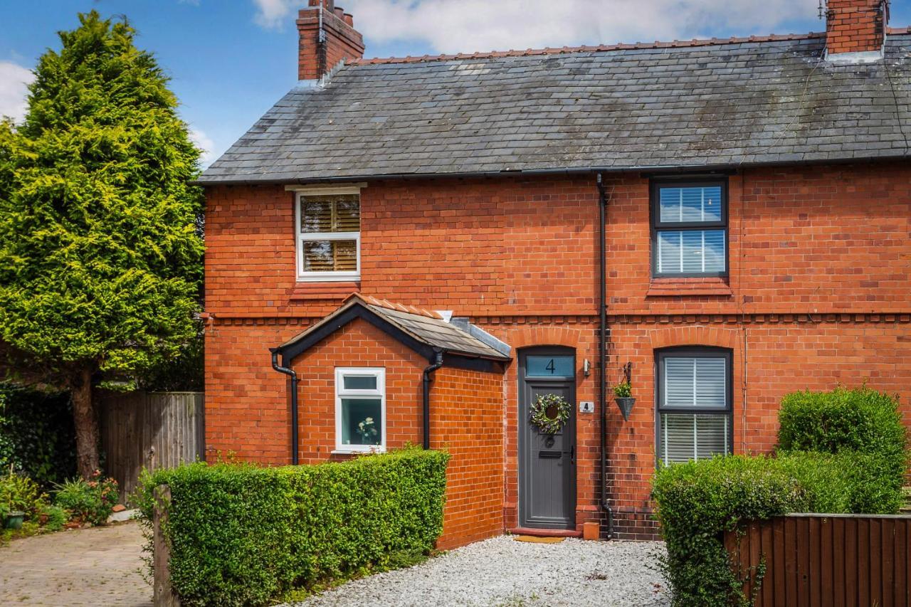 Stylish Romantic Country Escape Near Chester Christleton Экстерьер фото